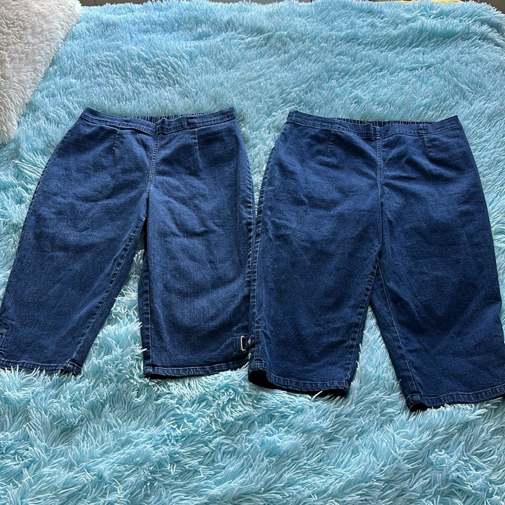 Two (2!) pairs flawless, very stretchy, denim capris. Wear all year, sexy, comfy